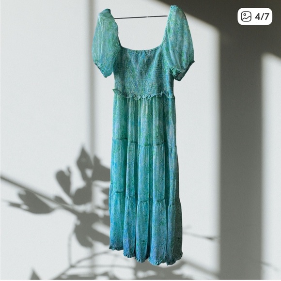 ASTR The Label Bustier Puff Sleeve Midi
Dress Green Blue Floral M - Picture 4 of 7